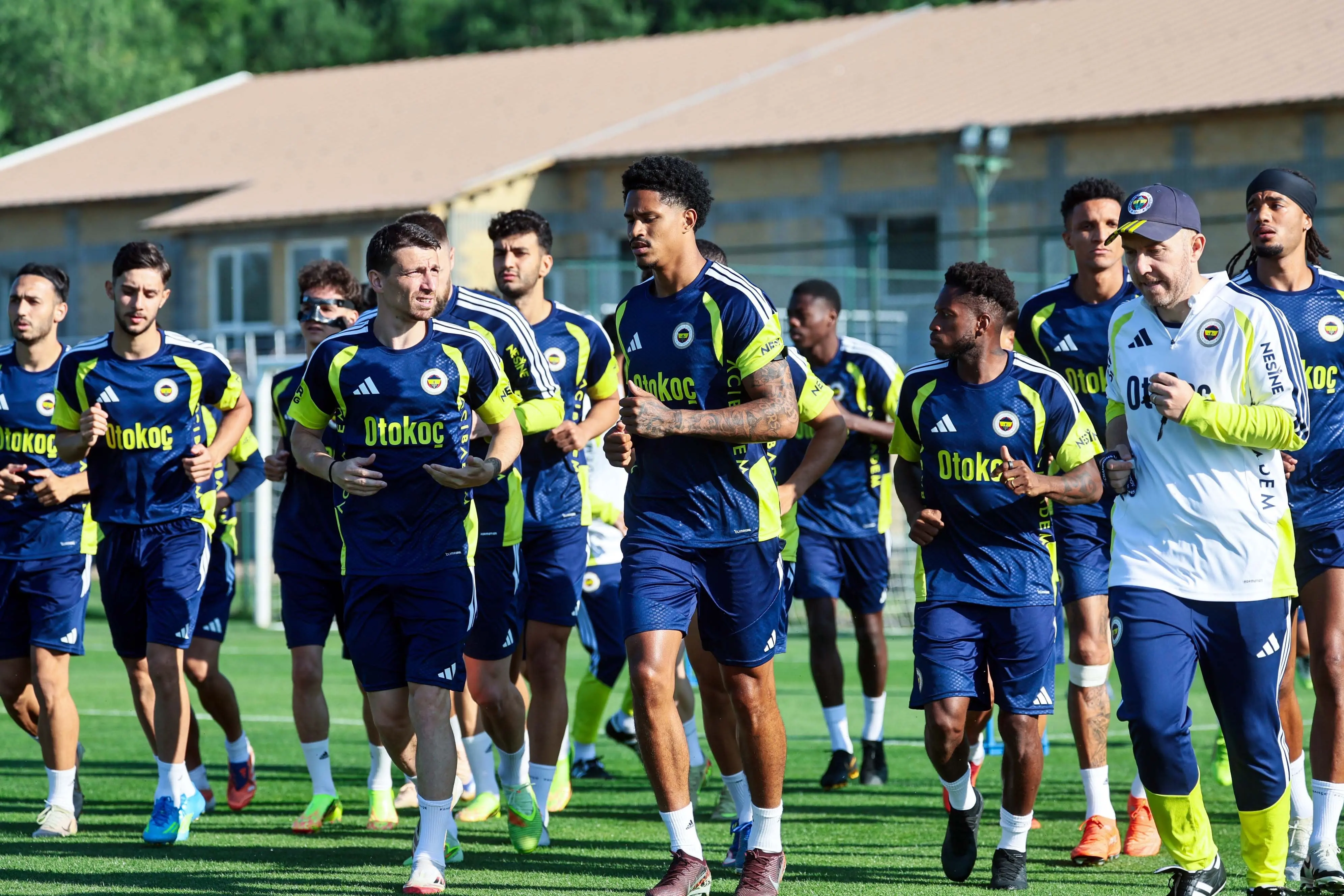 Fenerbahçe, Avusturya kamp kadrosunu duyurdu