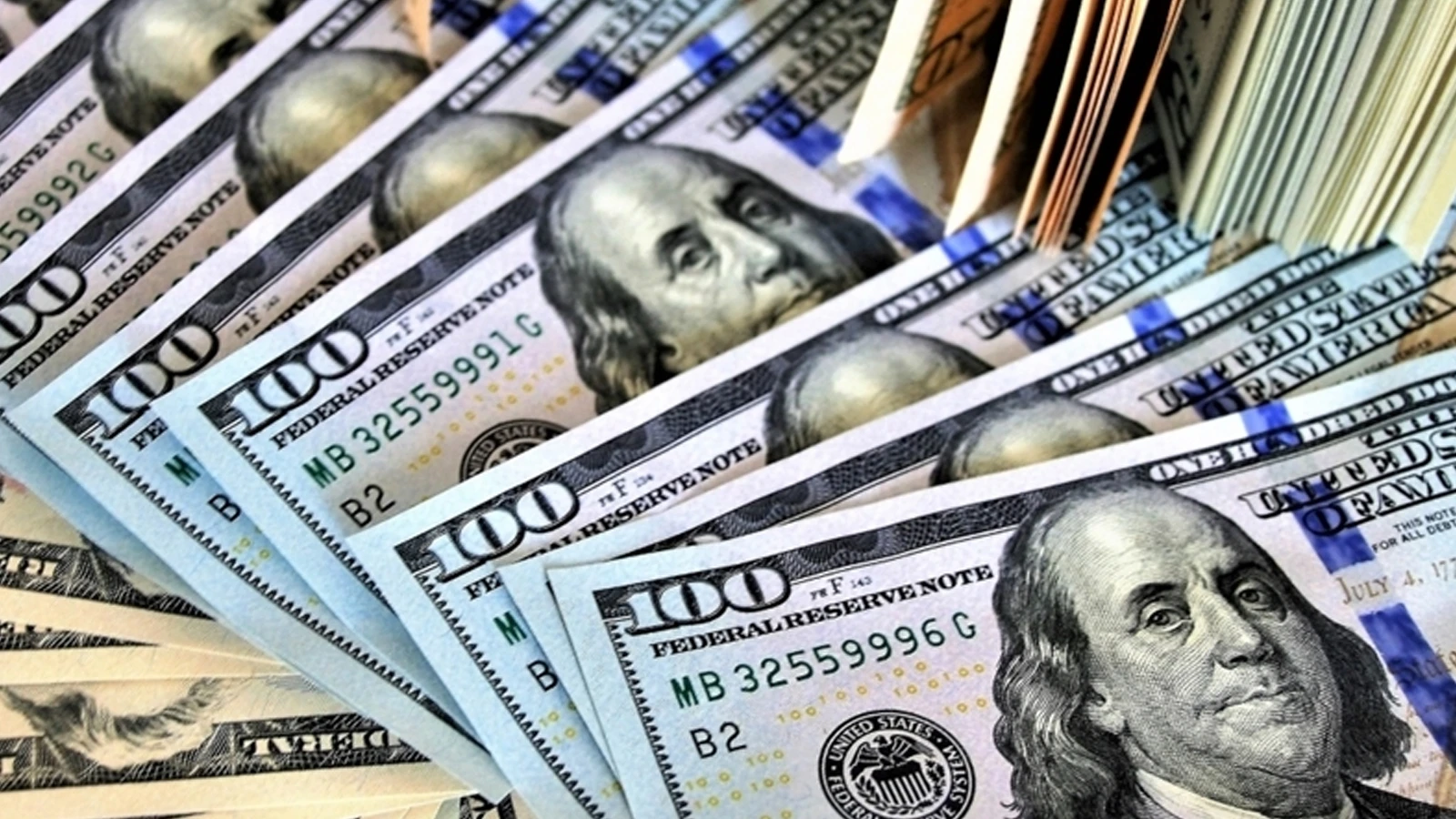 ABD ekonomisi yılın ilk çeyreğinde yüzde 2,1 büyüdü