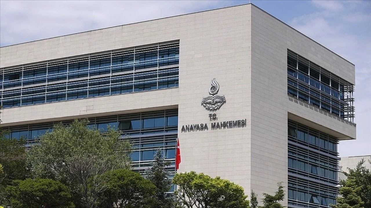 AYM'den cinsiyet değişikliği kararı