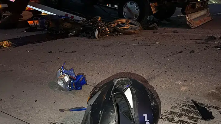 Bolu'da motosiklet ile kamyonet çarpıştı: 1 ölü, 1 yaralı