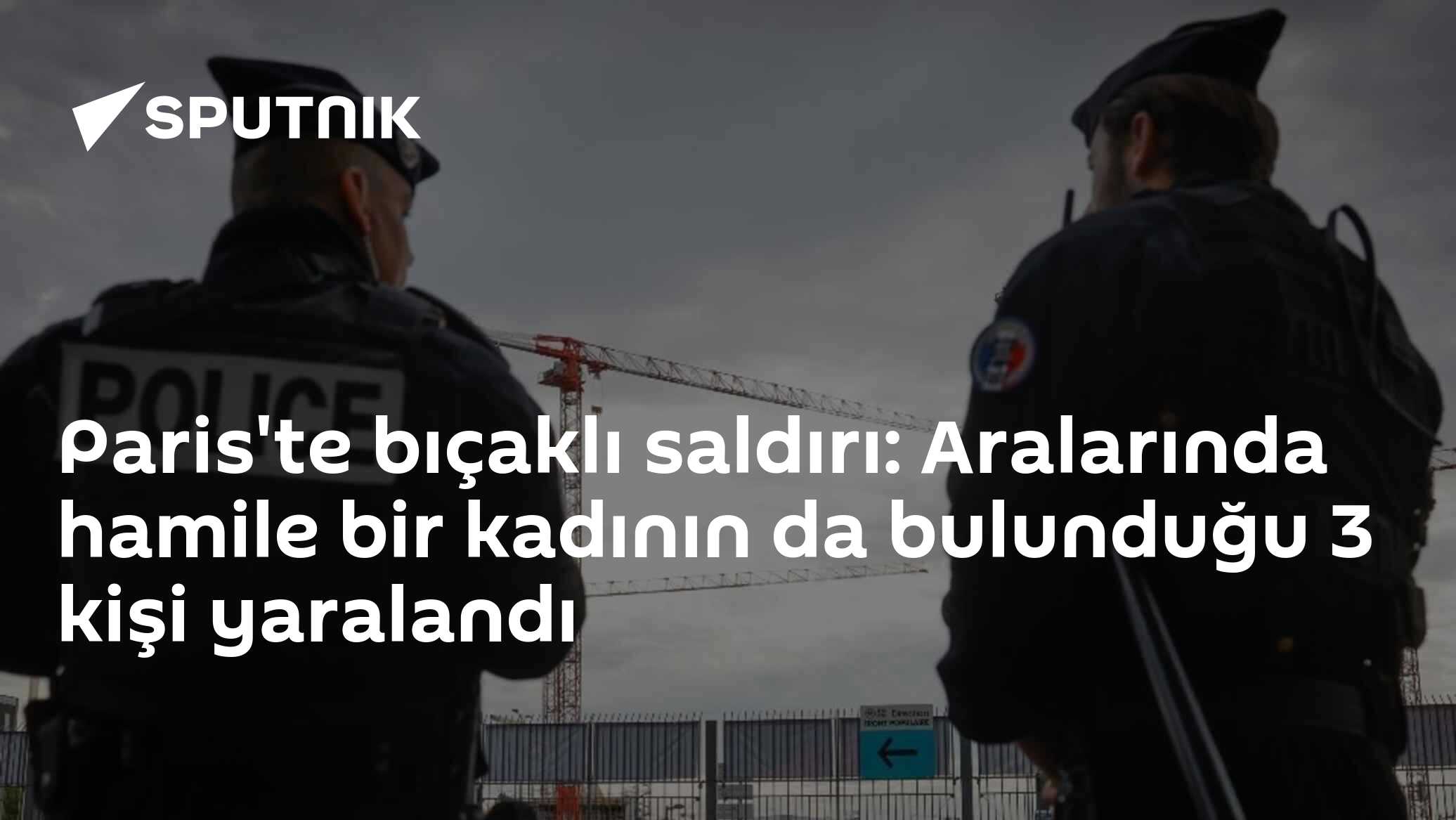 Paris'te bıçaklı saldırı: Aralarında hamile bir kadının da bulunduğu 3 kişi yaralandı