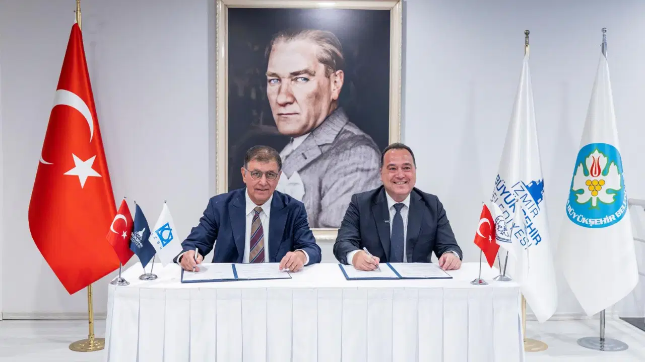 Üreticiye destek, yollara konfor, muhtarlarla ortak akıl
