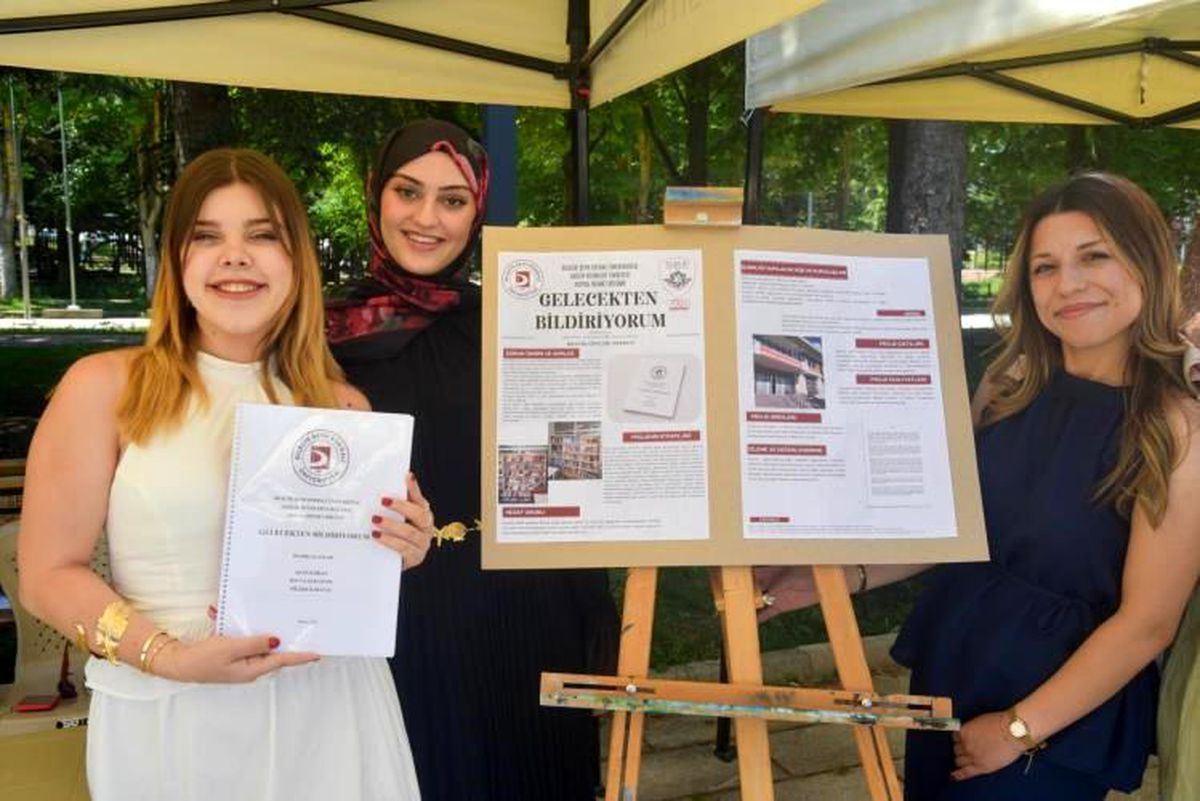Bilecik'te 'Toplumsal Katkı Projeleri Poster Sergisi' açıldı