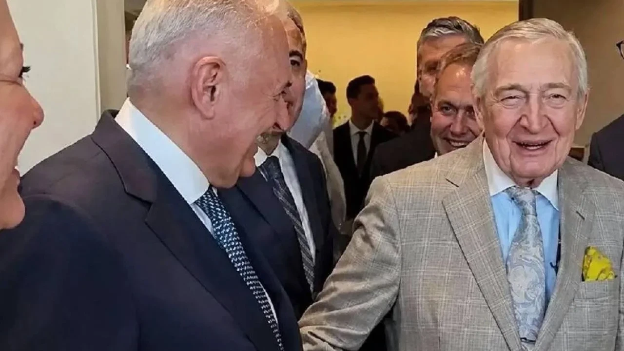 Rahmi Koç'un gündem olan fıkrasına gülmüştü! Binali Yıldırım'dan ilk açıklama geldi: Nezaket gereği güldüm