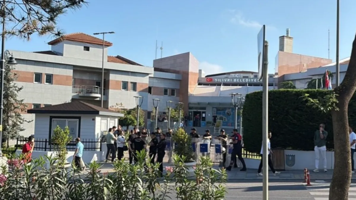 CHP'li Silivri Belediyesine yönelik yolsuzluk soruşturması: Firari şüpheli Gökhan Bıçak gözaltın alındı!