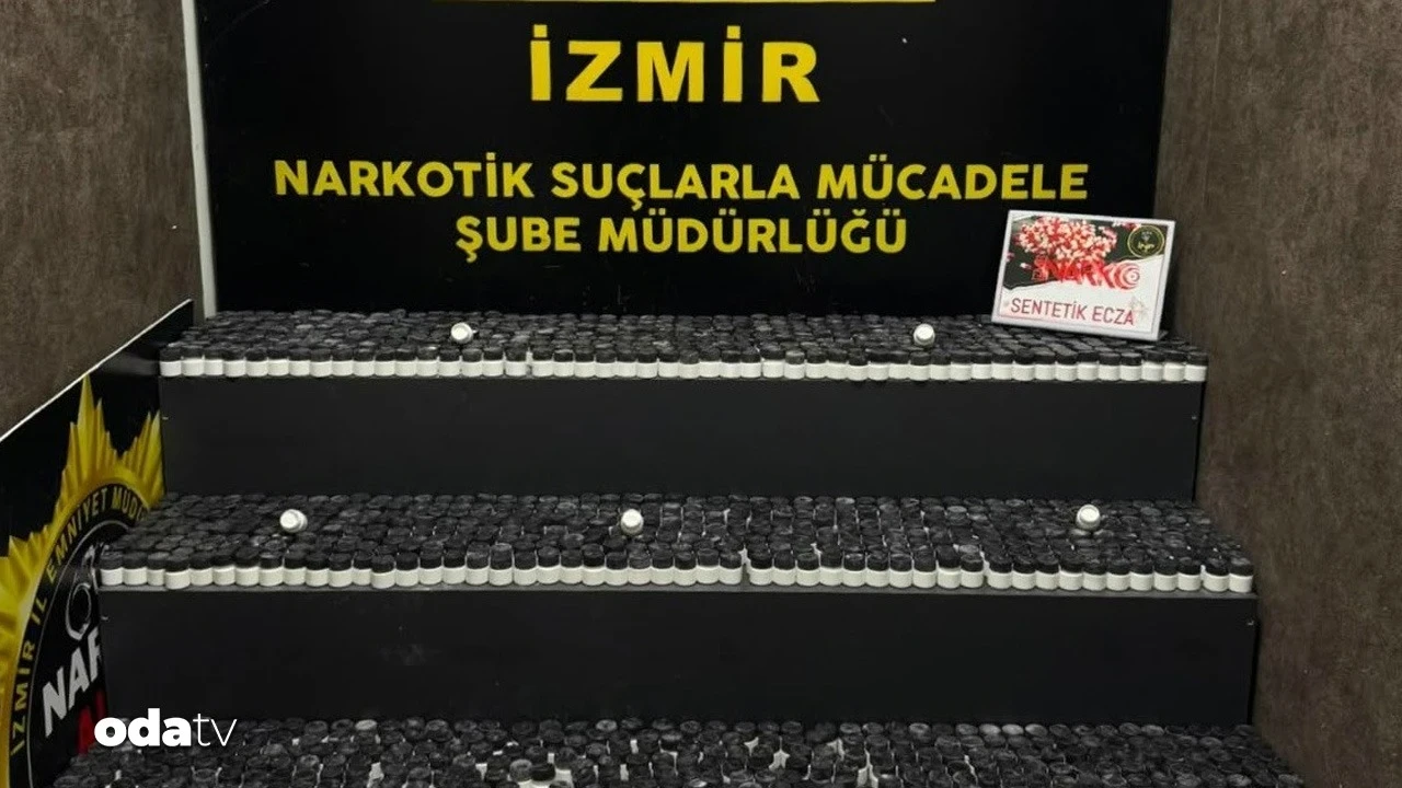 İzmir Bayraklı'da 29 kilo uyuşturucu hap hammaddesi ele geçirildi