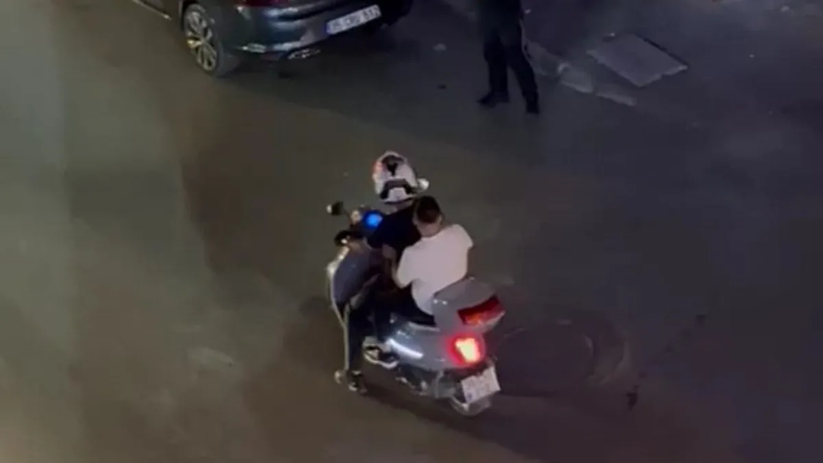 İzmir'de dehşet anları: Kar maskesi takıp dükkan kurşunladı