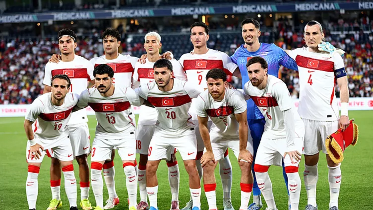 Eren Elmalı’dan olay hareket! Avustralya-Türkiye maçı sonrası tepkiler peş peşe gelmişti...