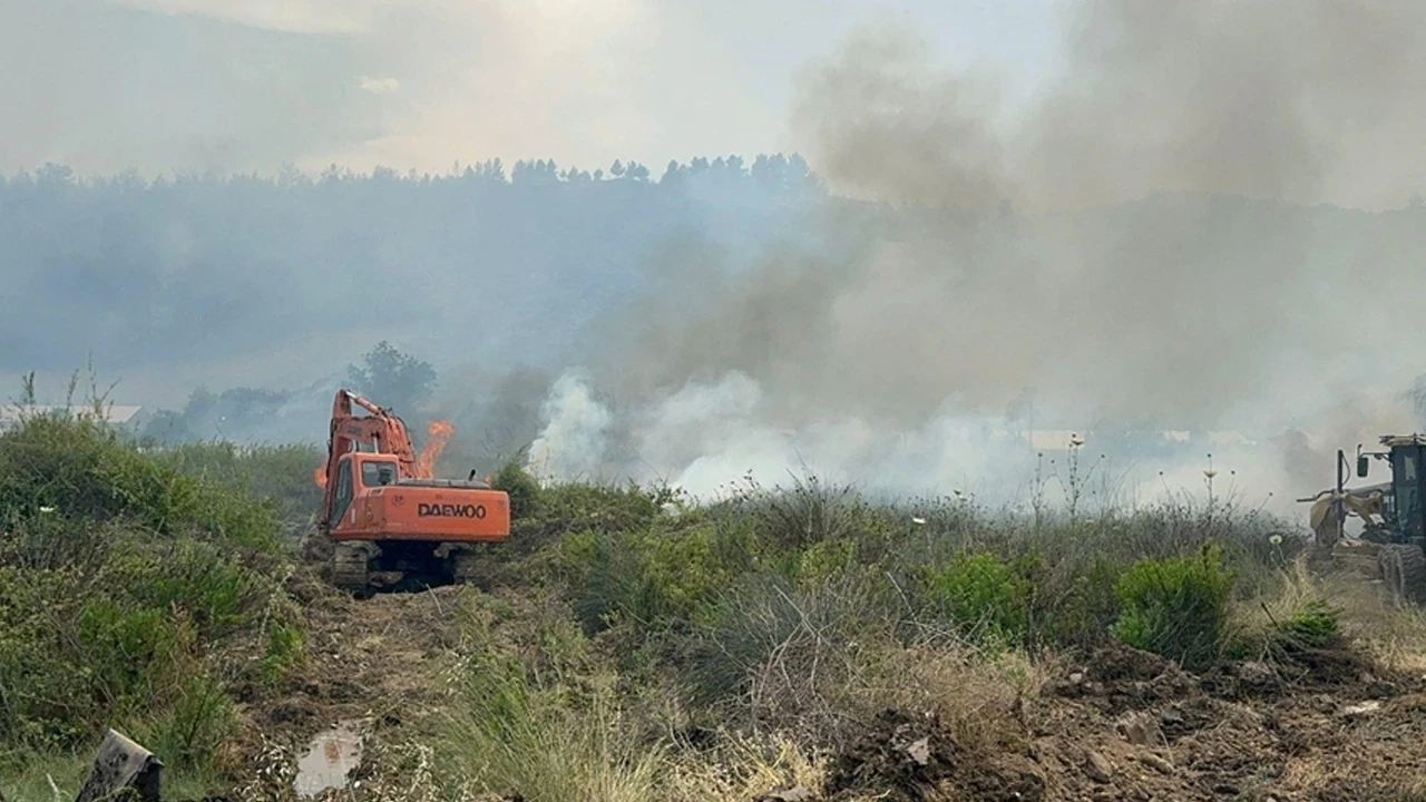 Antalya'da çıkan orman yangını kontrol altına alındı