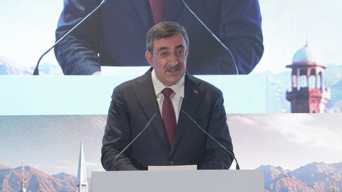 Cevdet Yılmaz: Türkiye ve Pakistan, coğrafi avantajlarını stratejik kazanımlara dönüştürme potansiyeline sahip iki ülked..