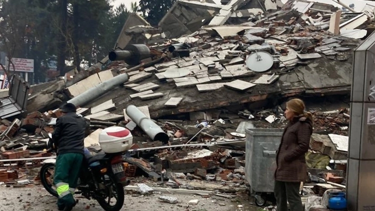 15 canın gittiği Akgül Apartmanı davası: Adalet 1 yıldır 'bilirkişi' bekliyor