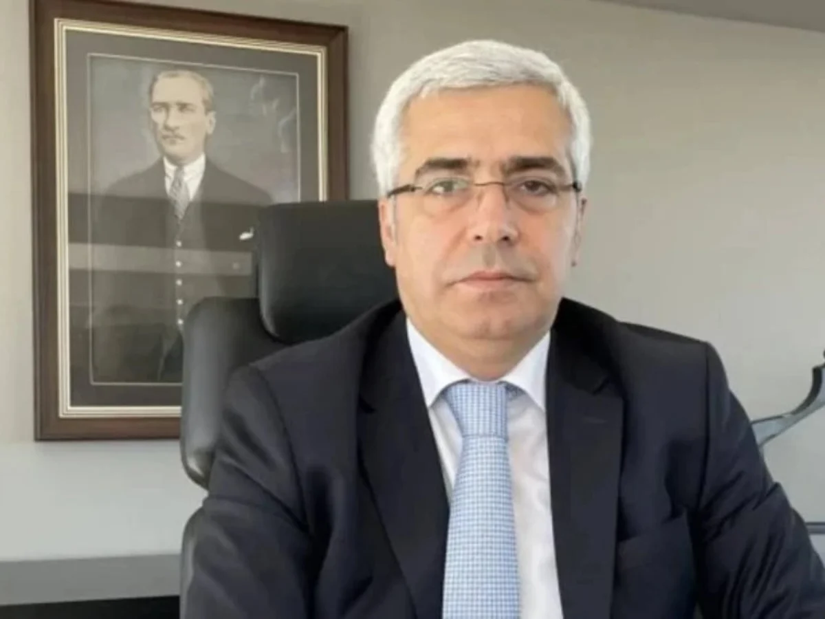 CHP İzmir Milletvekilinden Özgür Özel'e Halk TV'de Kur'an ayetiyle destek