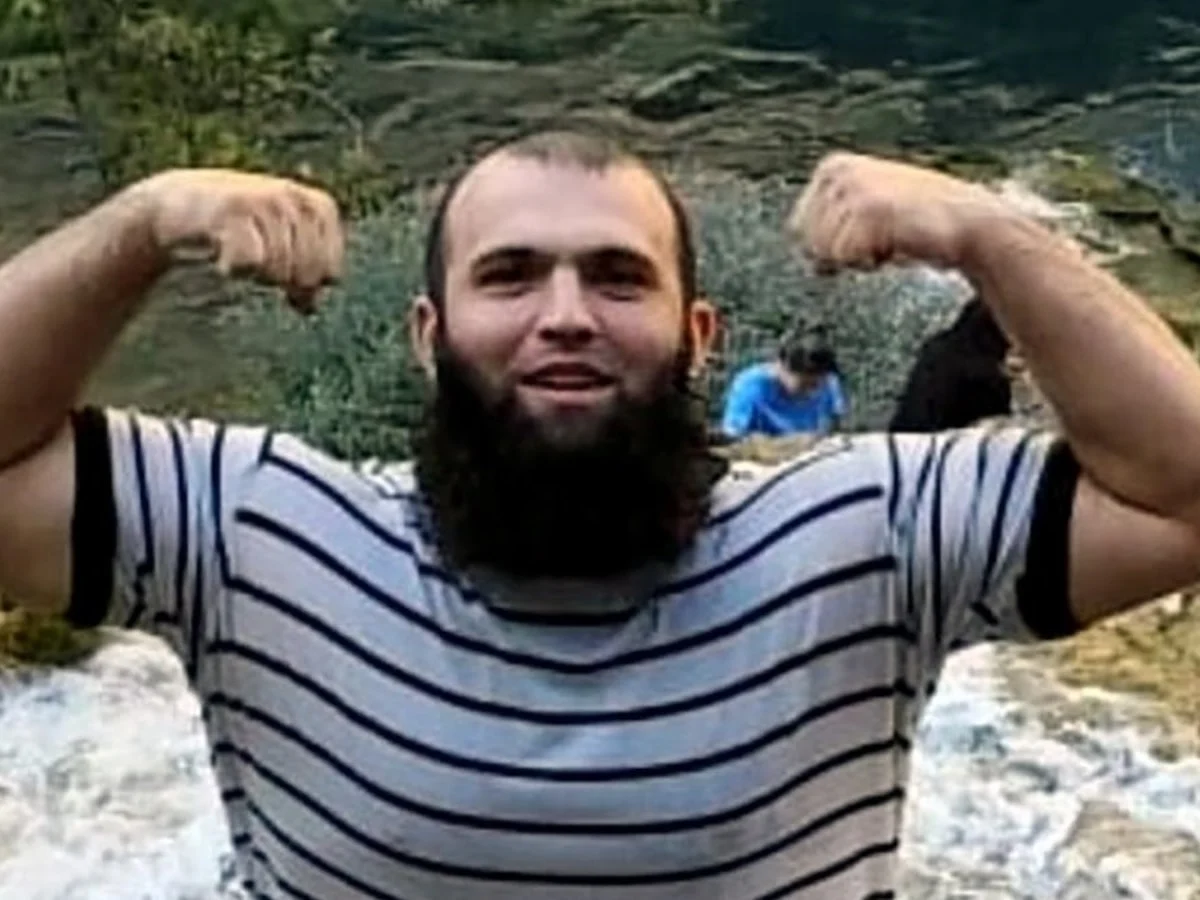 Adana'da girdiği çayda kaybolan Ömer'in pantolonu bulundu