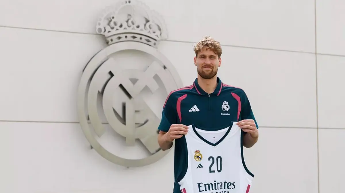 Fenerbahçe'den ayrıldı, Real Madrid'e transfer oldu! İşte o isim...