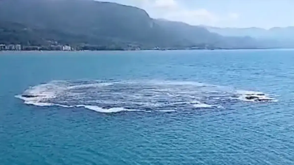 Kastamonu'da 10 dakikalık ilginç olay: Deniz kabarınca vatandaşlar panik yaşadı