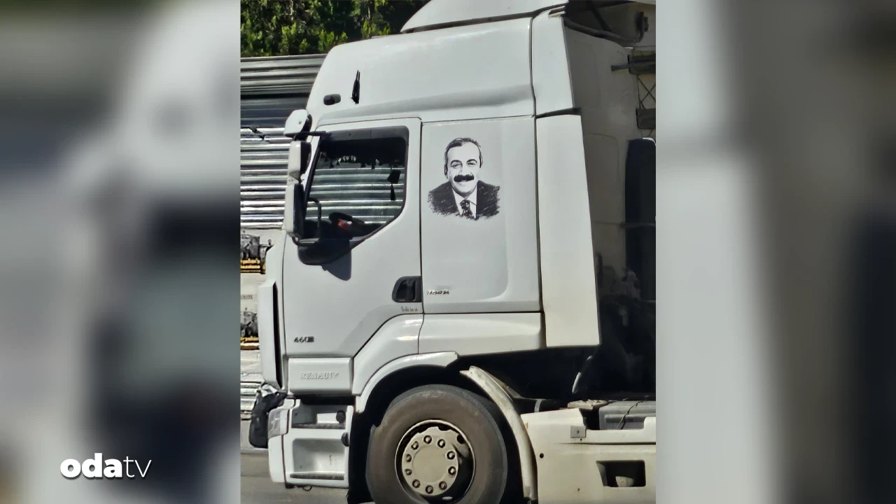 Sırrı Süreyya Önder'e kamyoncu selamı
