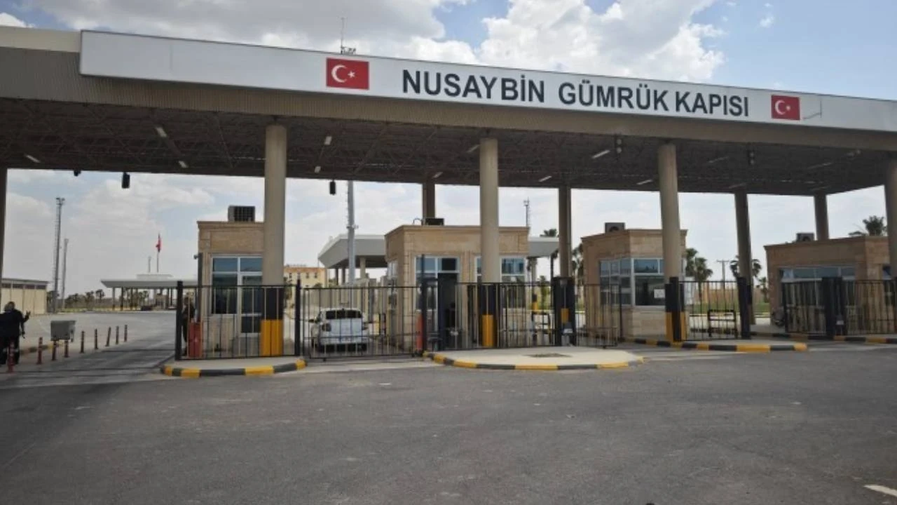 Nusaybin-Kamişlo sınır kapısının açılması için hazırlıklar sürüyor