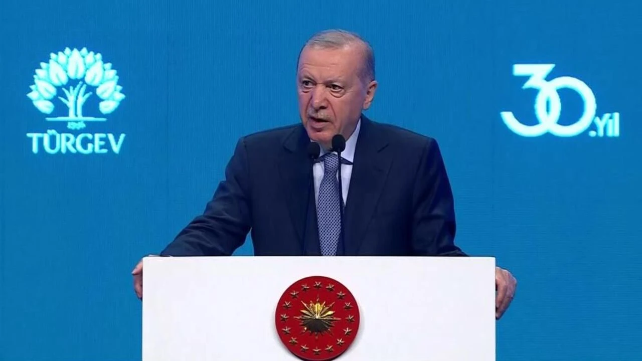 Cumhurbaşkanı Erdoğan: Akışa yön veren bir gençlik yetiştireceğiz