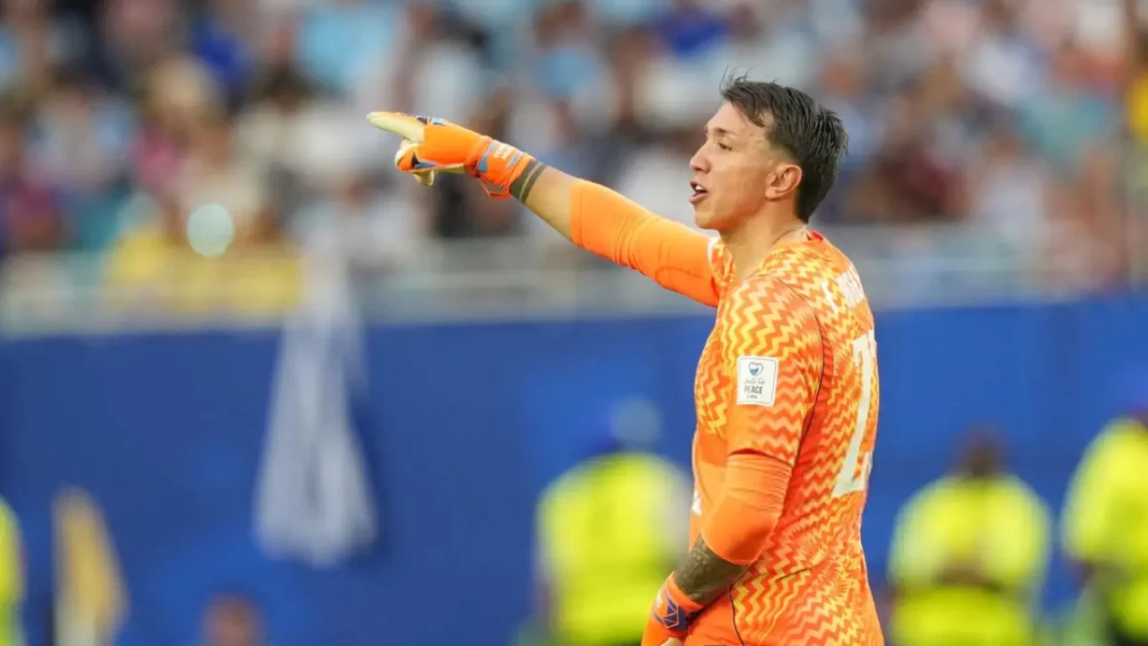 Fernando Muslera'dan Dünya Kupası'nda tarihi dönüş! 40. yaş gününde ilk 11'de sahaya çıktı