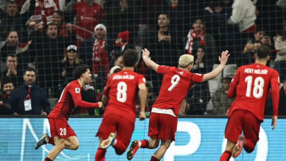 Milyonlarca futbolsevere büyük müjde! Türk Hava Yolları resmen duyurdu: 2026 FIFA Dünya Kupası maçları uçuş esnasında canlı yayınlanacak