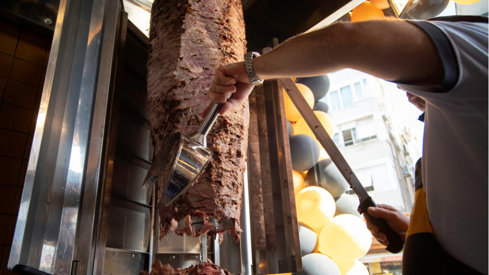 "3 bin TL'cik" diyerek döner satan işletmeye Ticaret Bakanlığı'ndan ceza