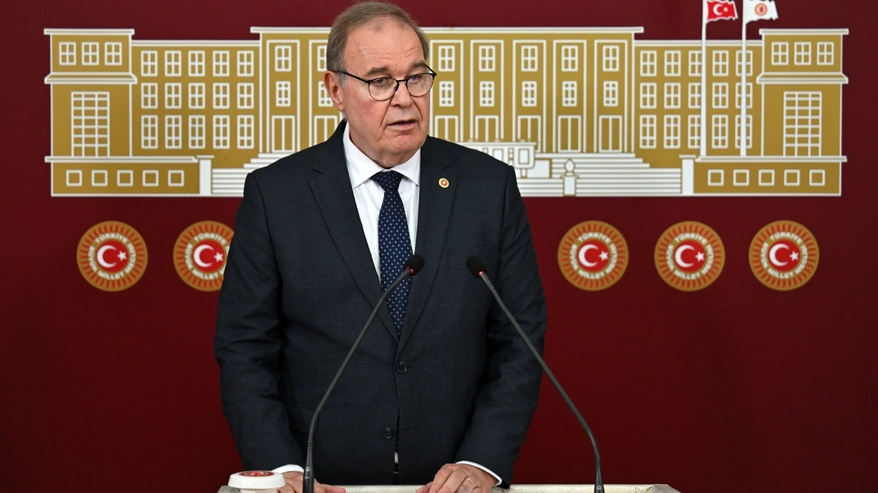 "Makamlarından vazgeçmeyenler partiyi tahrip etmeye çalışıyor" Butlan ekibinden Faik Öztrak böyle dedi
