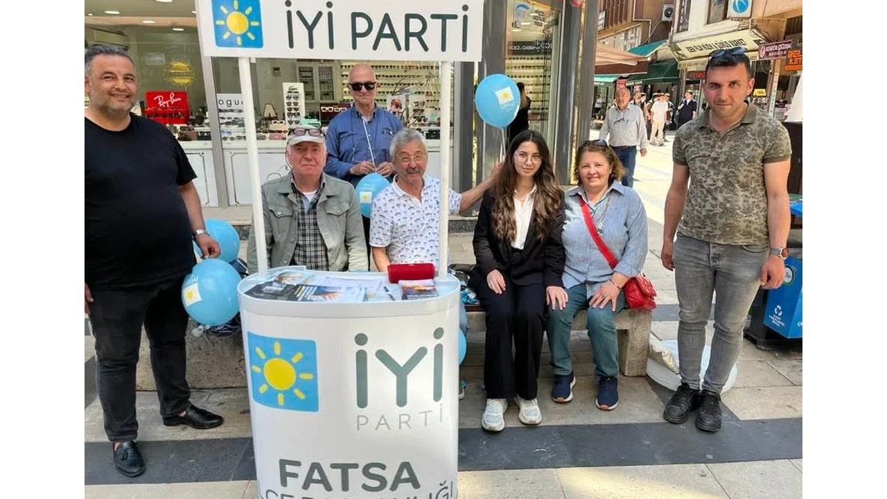 Başkan Eroğlu İlçede 3 gün sürecek üye kayıt stant çalışması başlattı