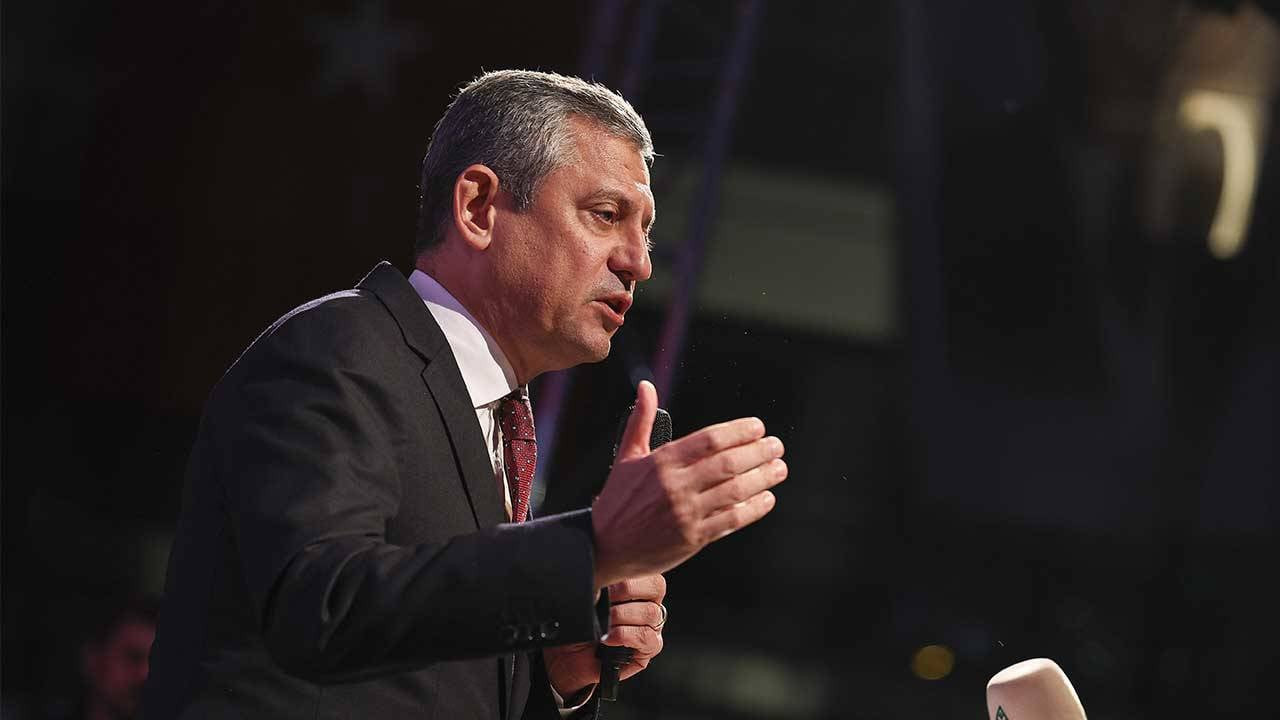 CHP'de ikinci paralel bina! İzmir'den sonra Antalya da bölündü