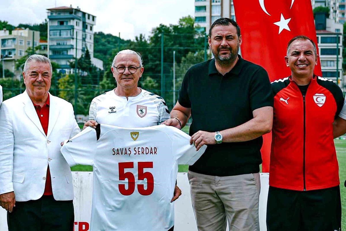 Samsunspor ile KKTC U12 Milli Takımı'ndan Mete Adanır anısına dostluk müsabakası