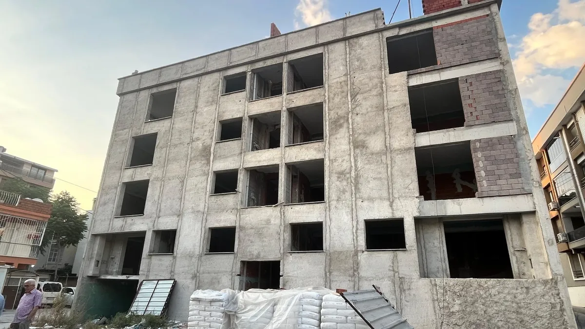 İzmir'de büyük konut vurgunu: Tek daireyi onlarca kişiye sattılar
