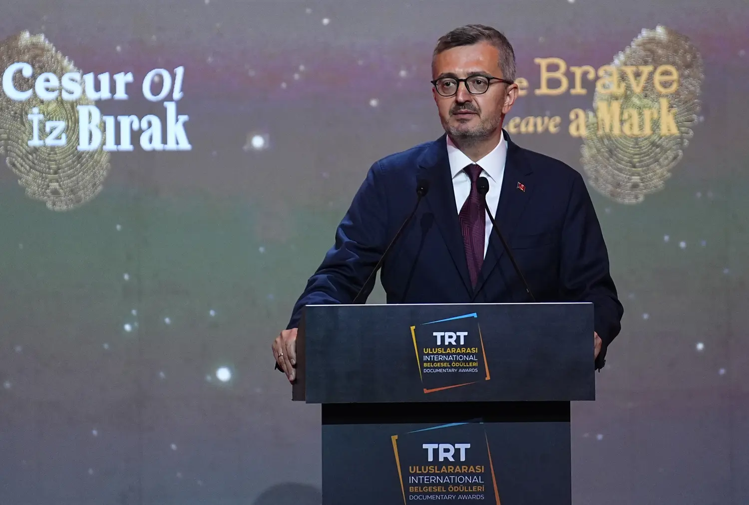 Duran, 'TRT 17. Uluslararası Belgesel Ödülleri' törenine katıldı