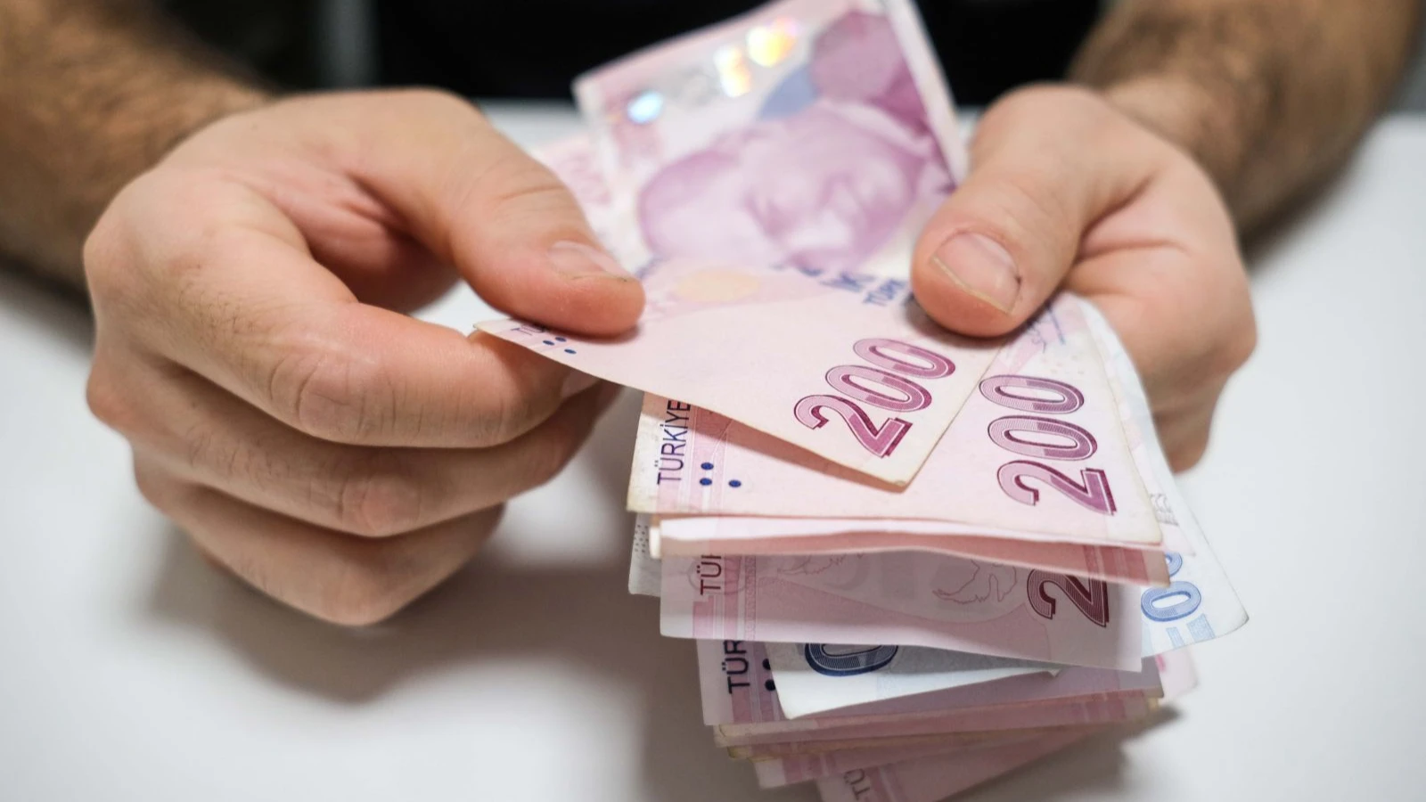 Enflasyon rakamlarının ardından yeni emekli maaşı tablosu belli oldu! İşte emekliye zam oranı