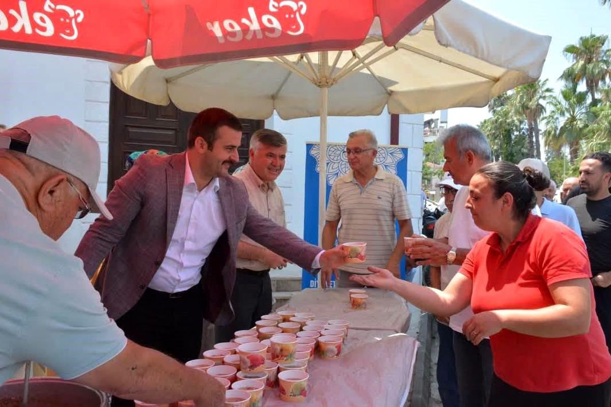 Köyceğiz'de aşure ikramına yoğun ilgi