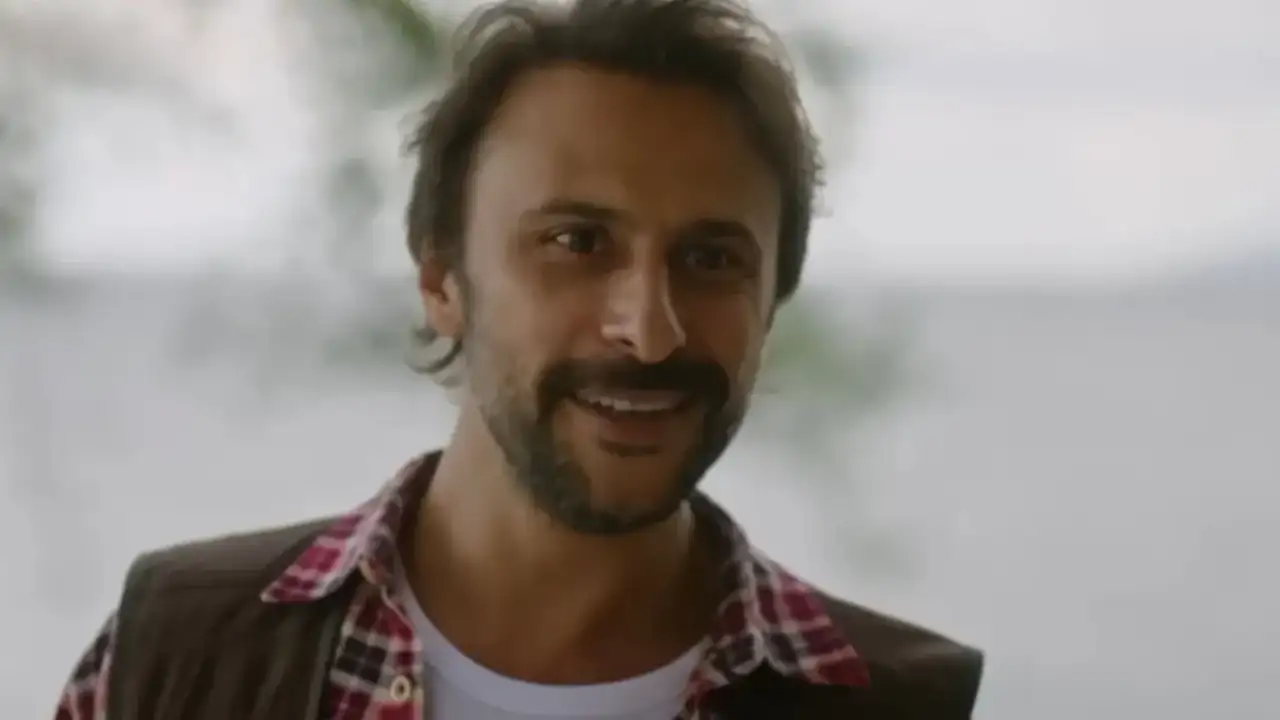 Taşacak Bu Deniz Gezep ayrıldı mı? Onur Dilber Taşacak Bu Deniz dizisinden ayrıldı mı? Neden? Onur Dilber ne açıklama yaptı?