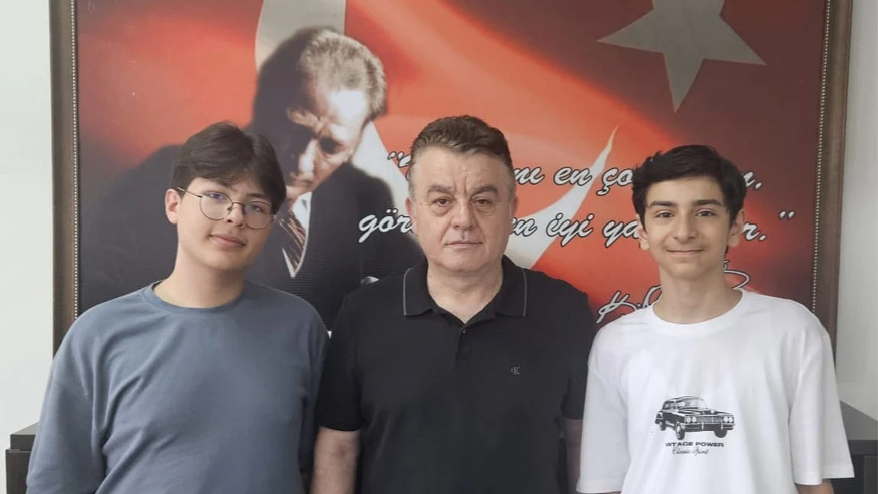 LGS'DE muhteşem başarı aynı okuldan iki Türkiye birincisi
