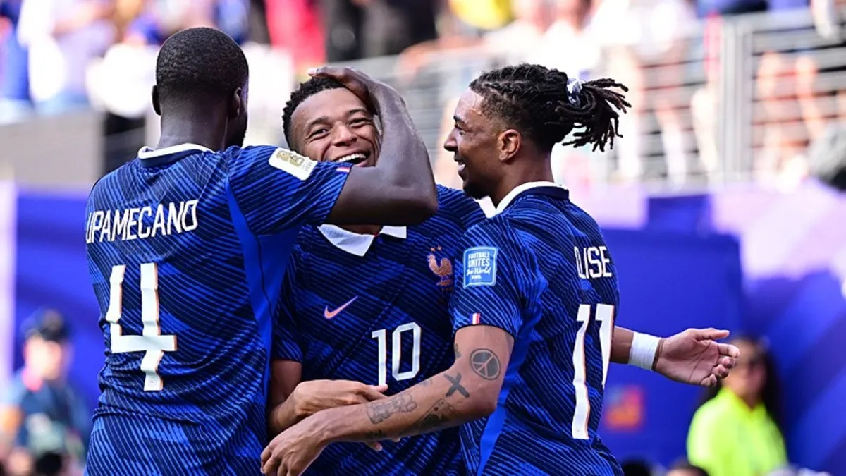 Mbappe şov yaptı, Fransa son 16 biletini kaptı! İsveç'i 3-0'la geçti