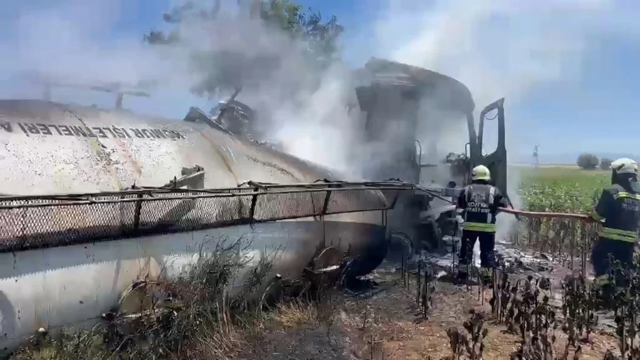 Devrilen tanker alev aldı