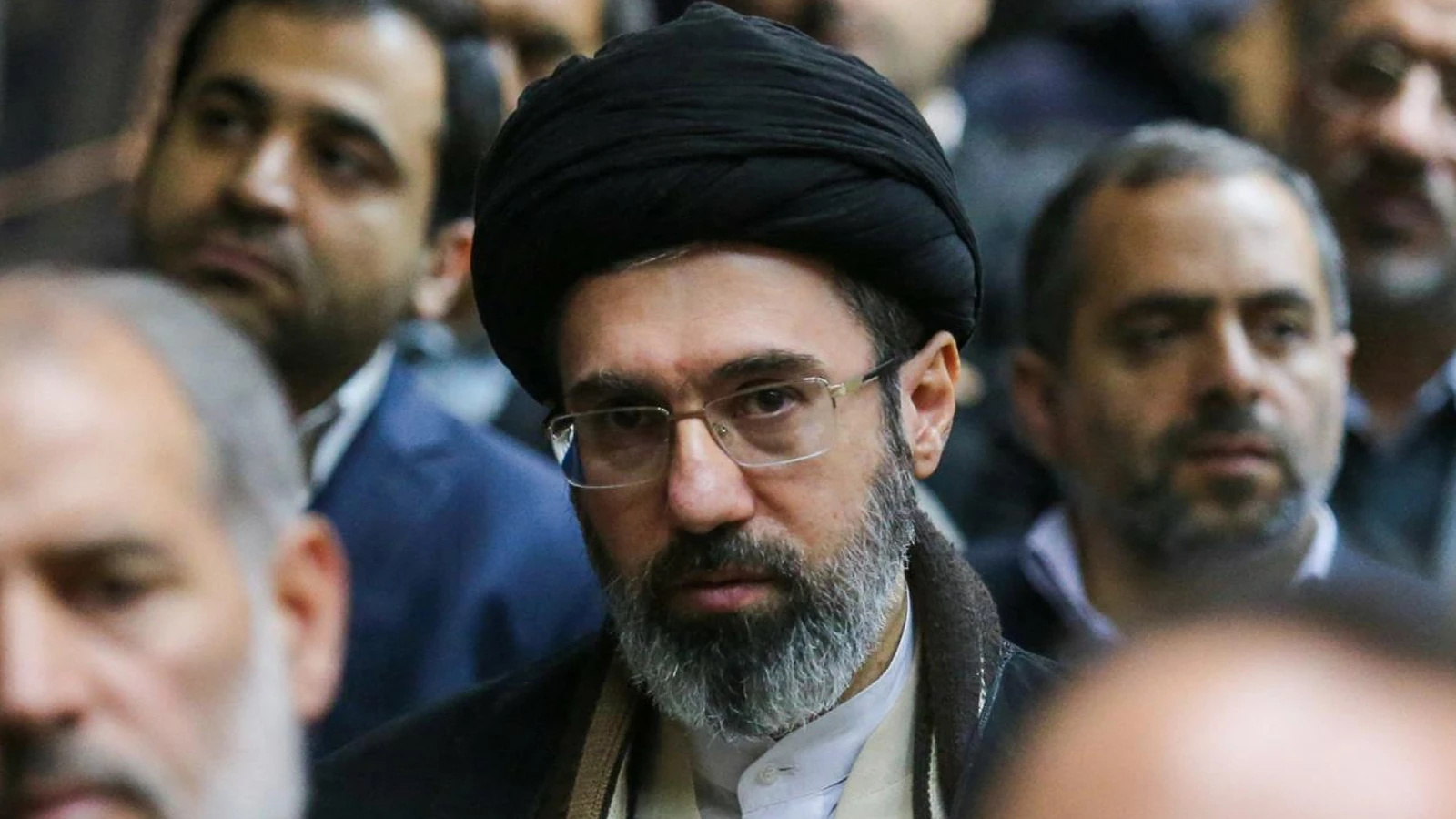 Hamaney'den 'düşman hibrit savaşa yöneldi' açıklaması
