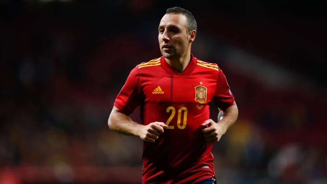 İspanyol yıldız Santi Cazorla 41 yaşında futbolu bıraktı