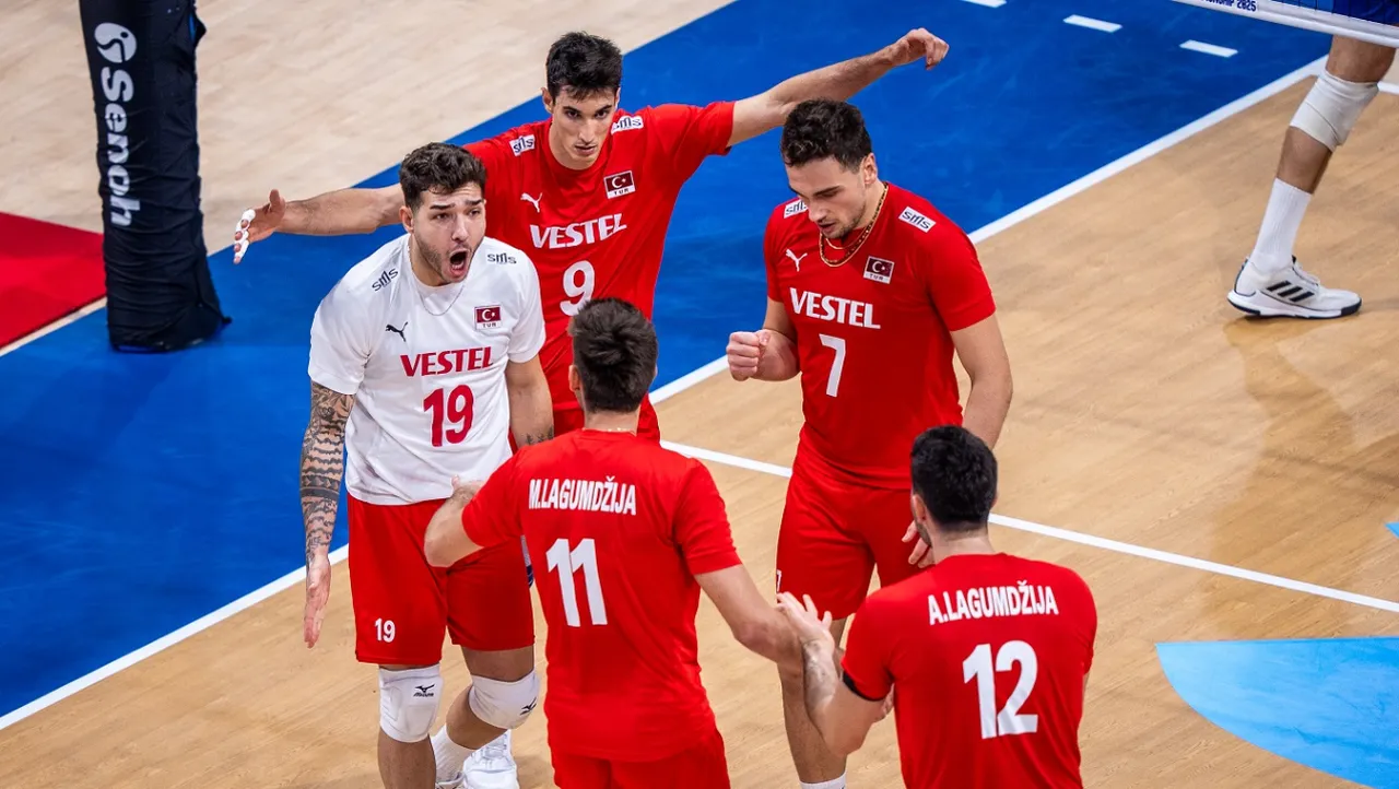 Çin-Türkiye voleybol maçı hangi kanalda canlı yayınalanacak, saat kaçta, ne zaman? Filenin Efeleri maç takvimi VNL 2026