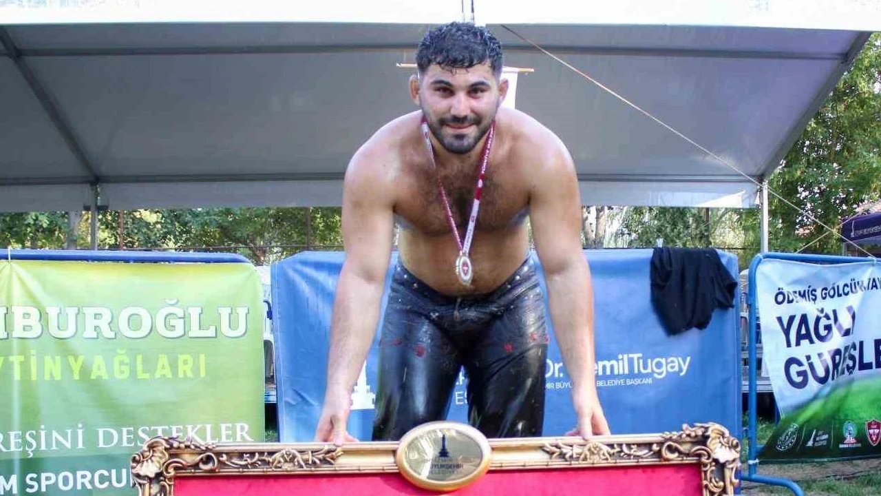 Kırkpınar'da son yarı finalist Erkan Taş oldu