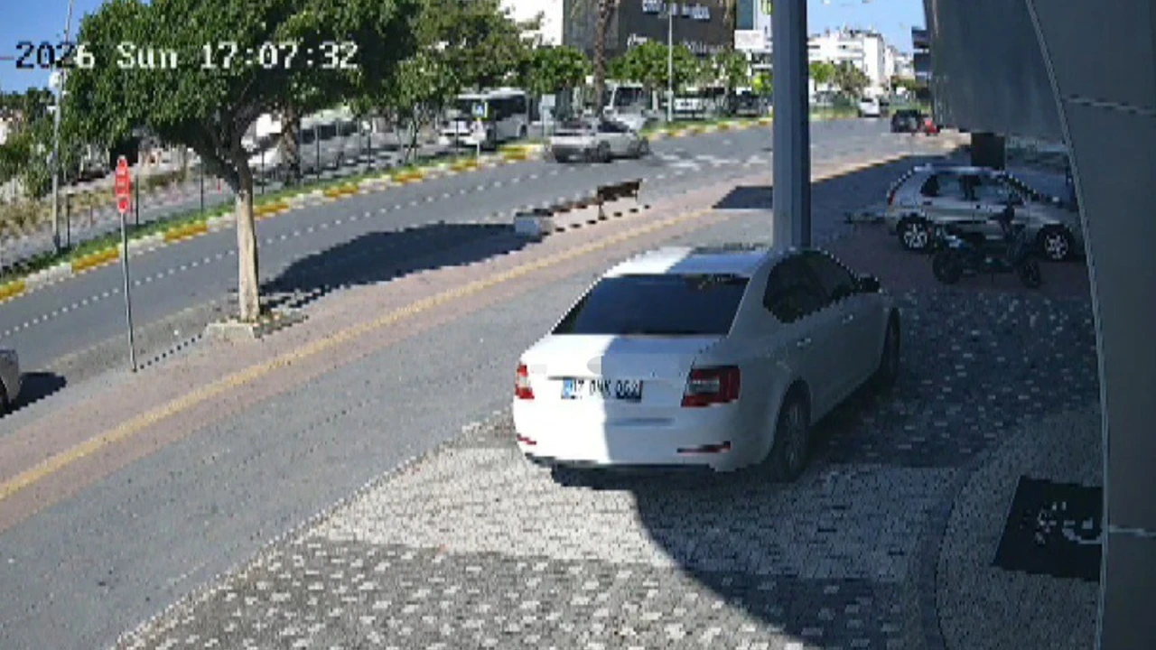 Manavgat'ta trafik kazası: 3 yaralı