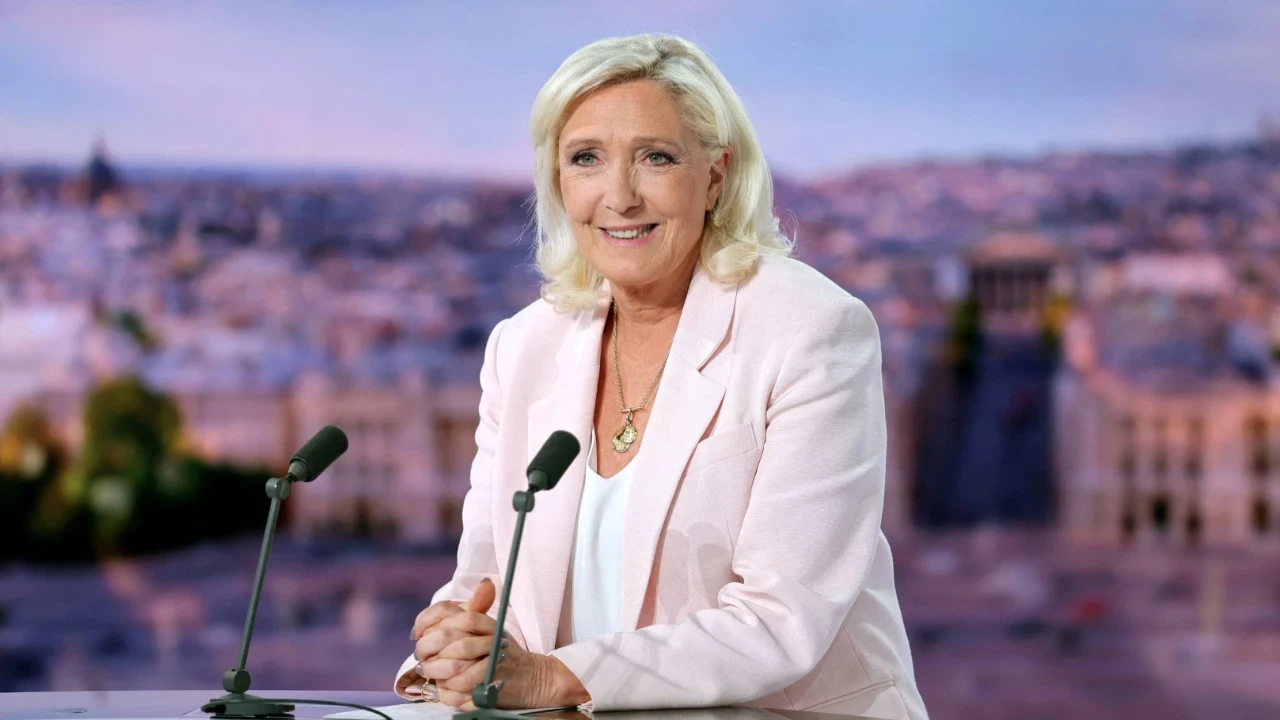 Fransa'da seçim düğümü: Le Pen'den sürpriz karar