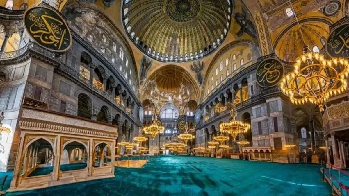 Kültür ve Turizm Bakanı Mehmet Nuri Ersoy'dan Ayasofya paylaşımı!