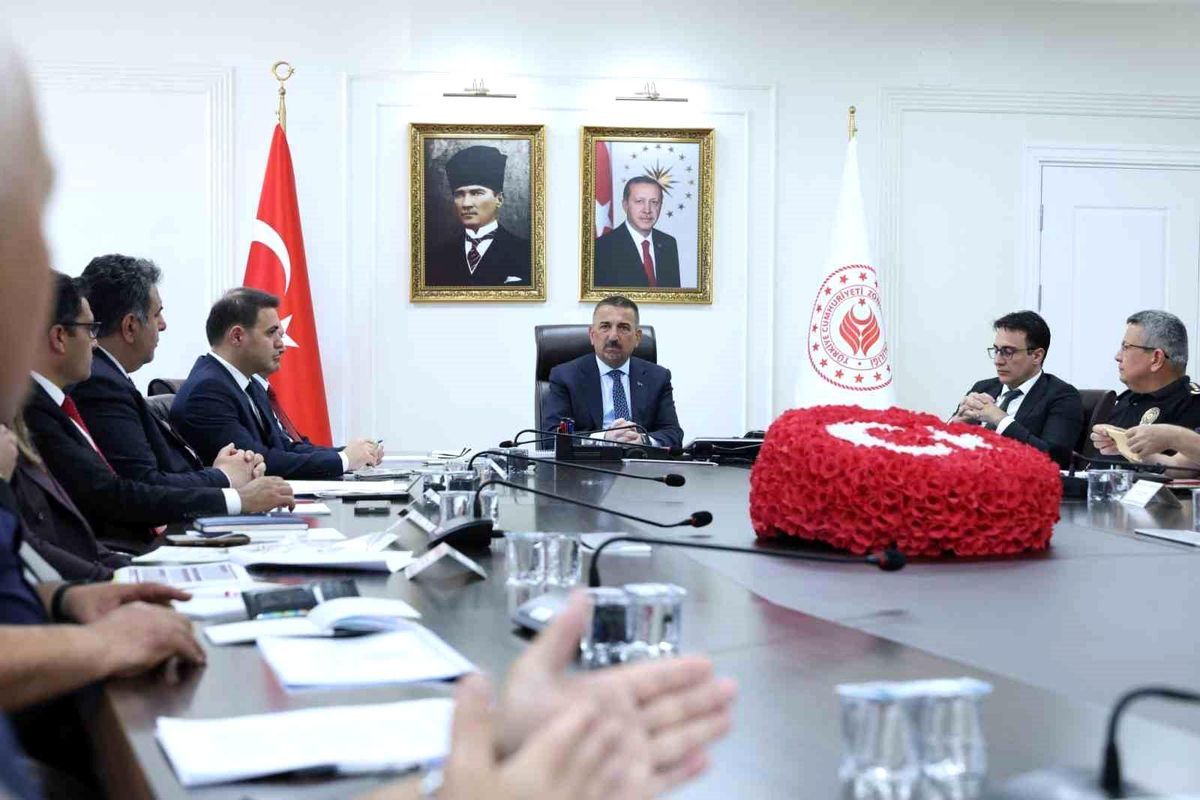 Zonguldak'ta geniş katılımlı Asayiş ve Güvenlik Toplantısı yapıldı