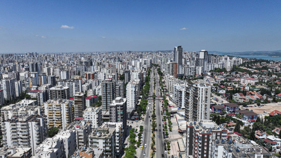 Adana'da uzmanlardan "yapı stokunun yenilenmesi" uyarısı