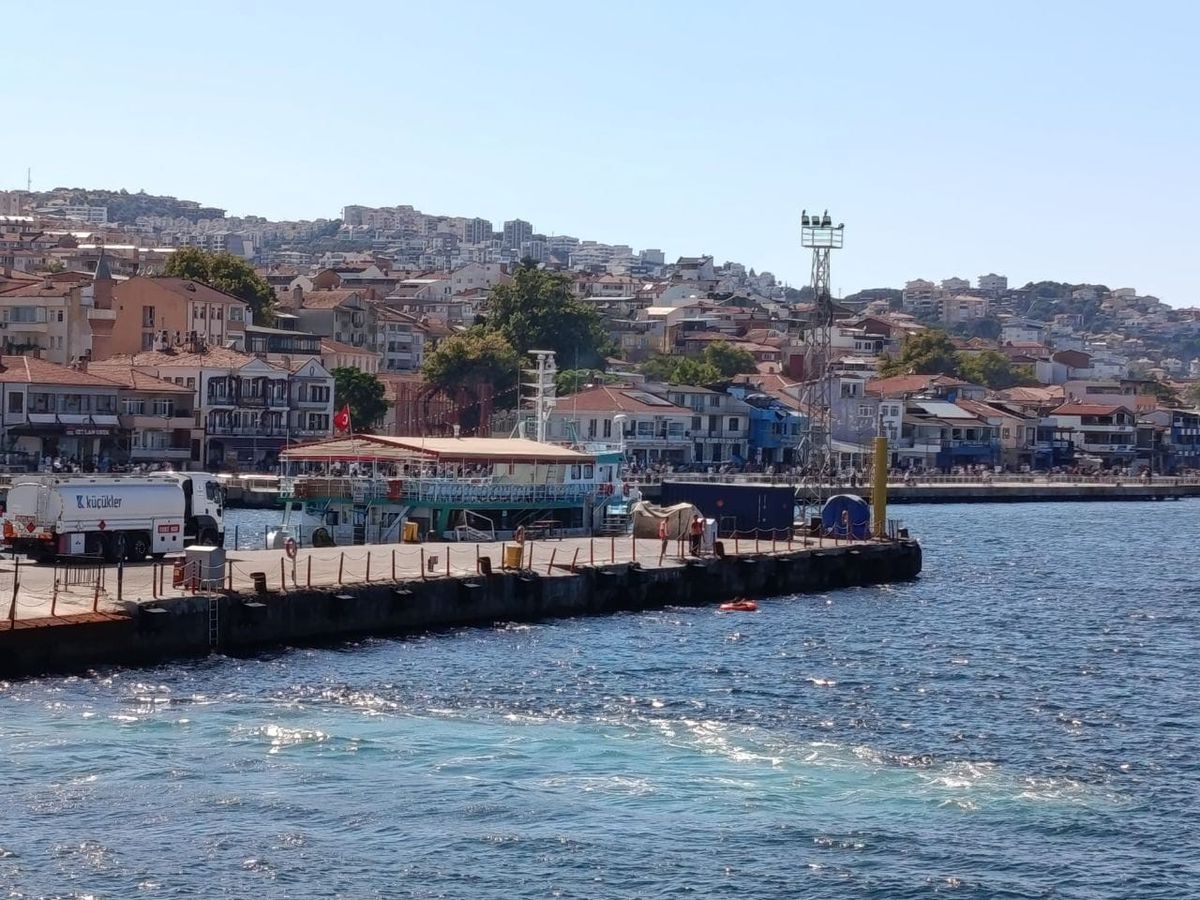 Mudanya'da sürüklenen genç iskele görevlisi sayesinde kurtarıldı