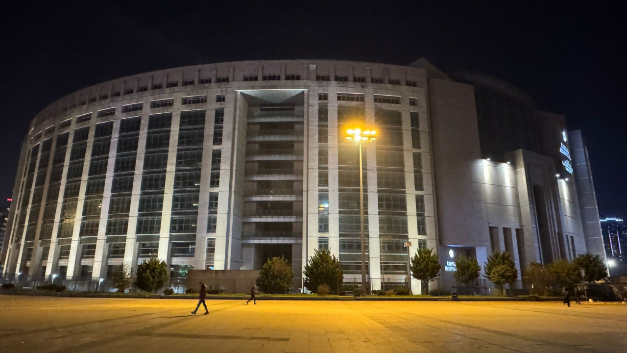 ÇHD İstanbul Şube Başkanı Ezgi Önalan tutuklandı