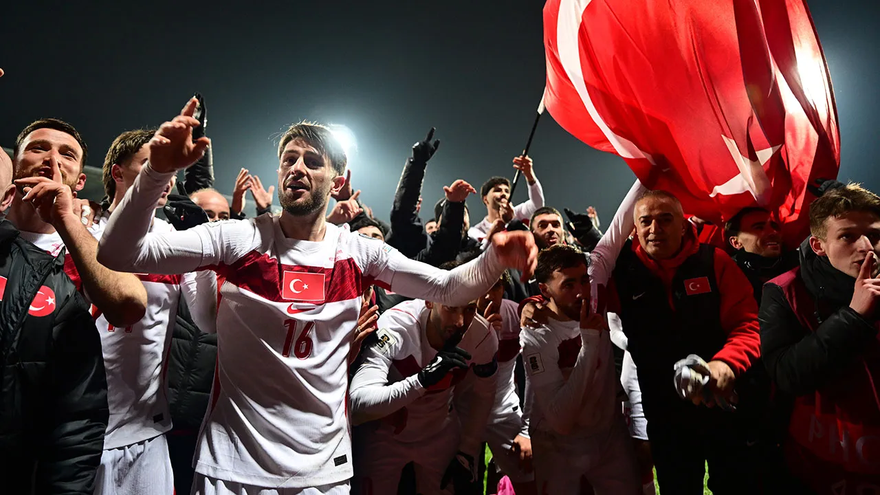 A Milli Takım için Dünya Kupası marşı: "Siz Hepiniz, Biz Türkiye"