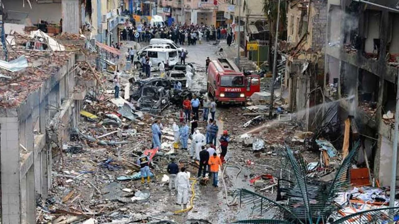 Reyhanlı'da bombalı saldırıda yakınlarını kaybedenler verilen cezalardan memnun